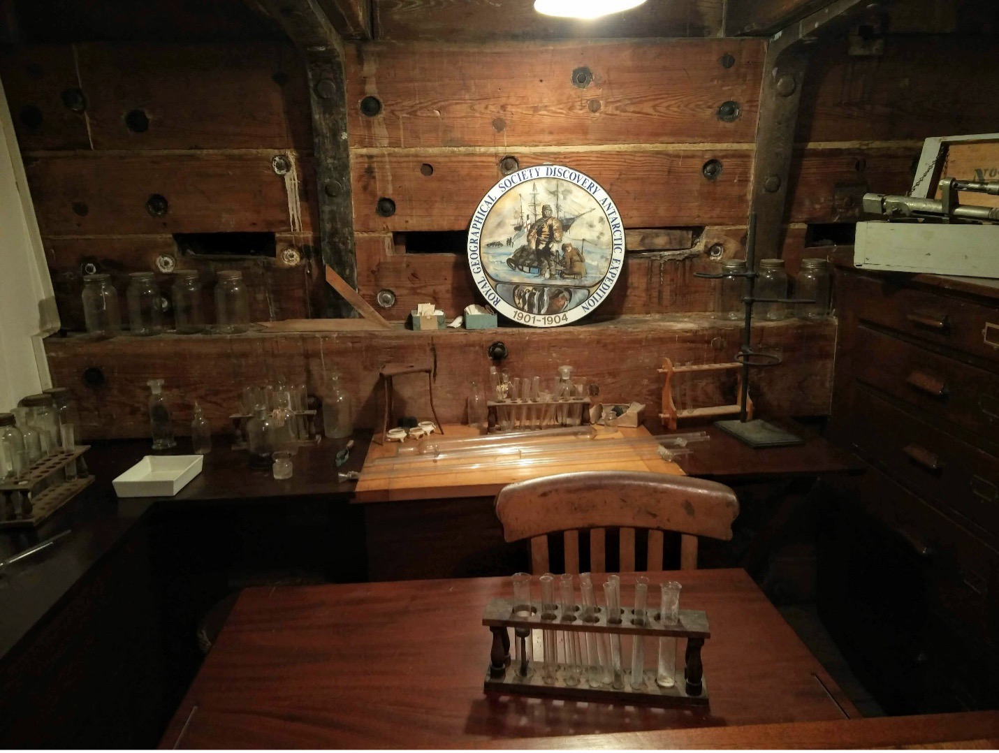 The laboratory on the Antarctic exploration ship “Discovery.”